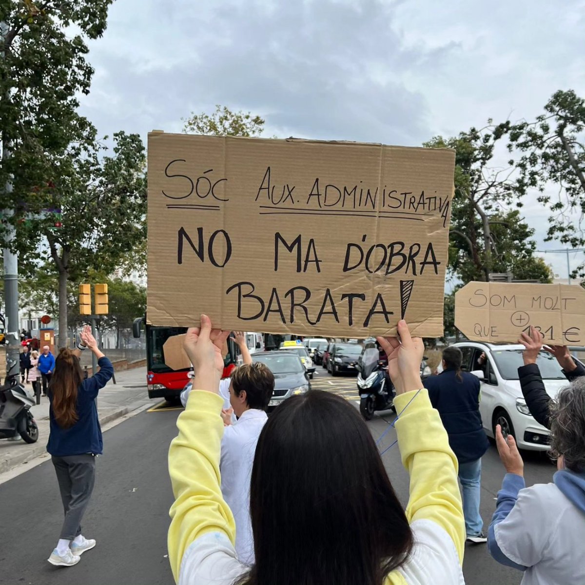 SocGIS's tweet photo. @elpuntavui Es clar que sí guapi. És per això fem vaga i que portem tots els dies sortint a les portes Dels centres a reivindicar. https://t.co/peUepuYNSu