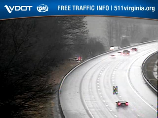 WTOPtraffic's tweet photo. Travel Advisory: I-81 S remains BLOCKED near mile marker 198 #RockbridgeCo #VaTraffic due to a truck crash. https://t.co/IfuuRjYrXF