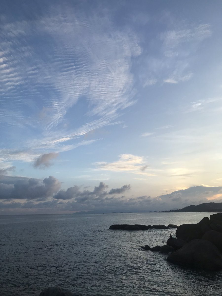 𝗕𝗨𝗚𝗔𝗧𝗧𝗜 (@icxrxbux) on Twitter photo 