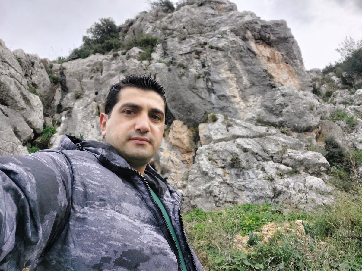mvicdan's tweet photo. St. Pierre Kilisesi. Özellikle Pazar günü geldim, kapıyı kilitleyip gitmişsiniz. Daha da gelmem, çağırmayın. https://t.co/CU9pGRgrqw