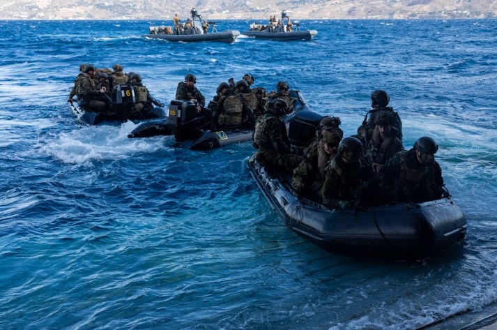 Marines from the @26MEU execute a small-scale amphibious assault alongside Greek Marines with 32nd Hellenic Marine Brigade during a bilateral exercise near Skyros, Greece. @USMC @DeptofDefense #marines #iimef