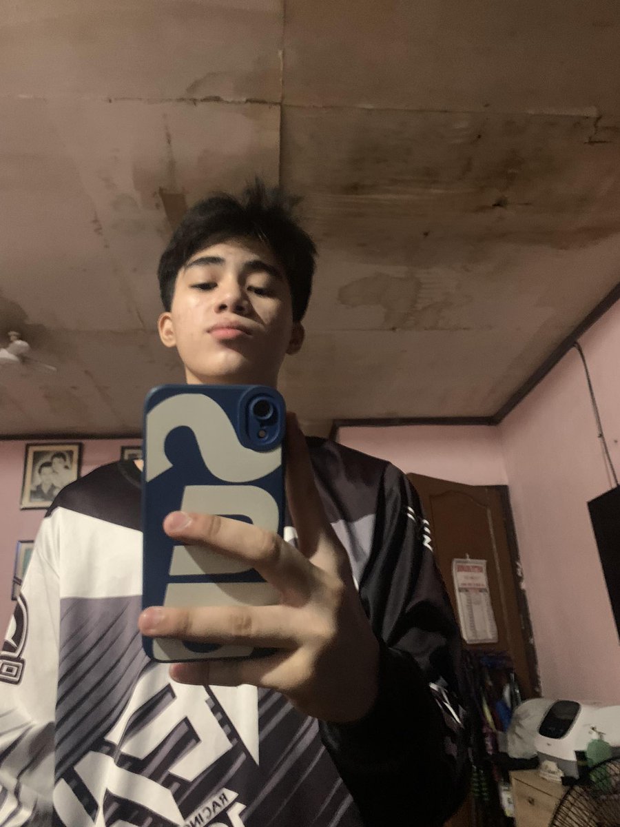 karlsysntgo's tweet photo. Dm?? https://t.co/pRL6asI4iL