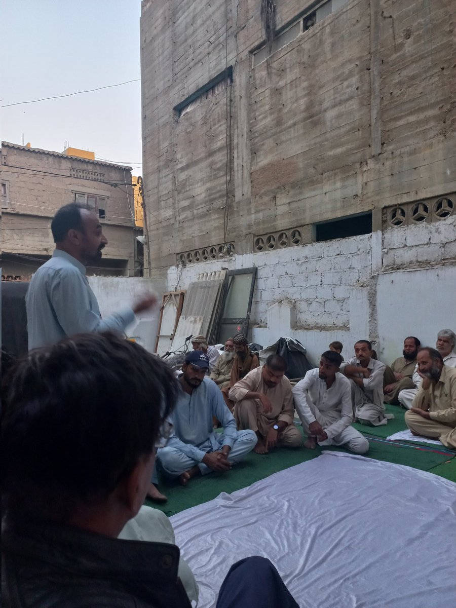AWPKarachi's tweet photo. Awami Workers Party Shershah unit general workers meeting to discuss the prevalent issues and strategies for organising 

#Karachi https://t.co/CUDrkKJWfD