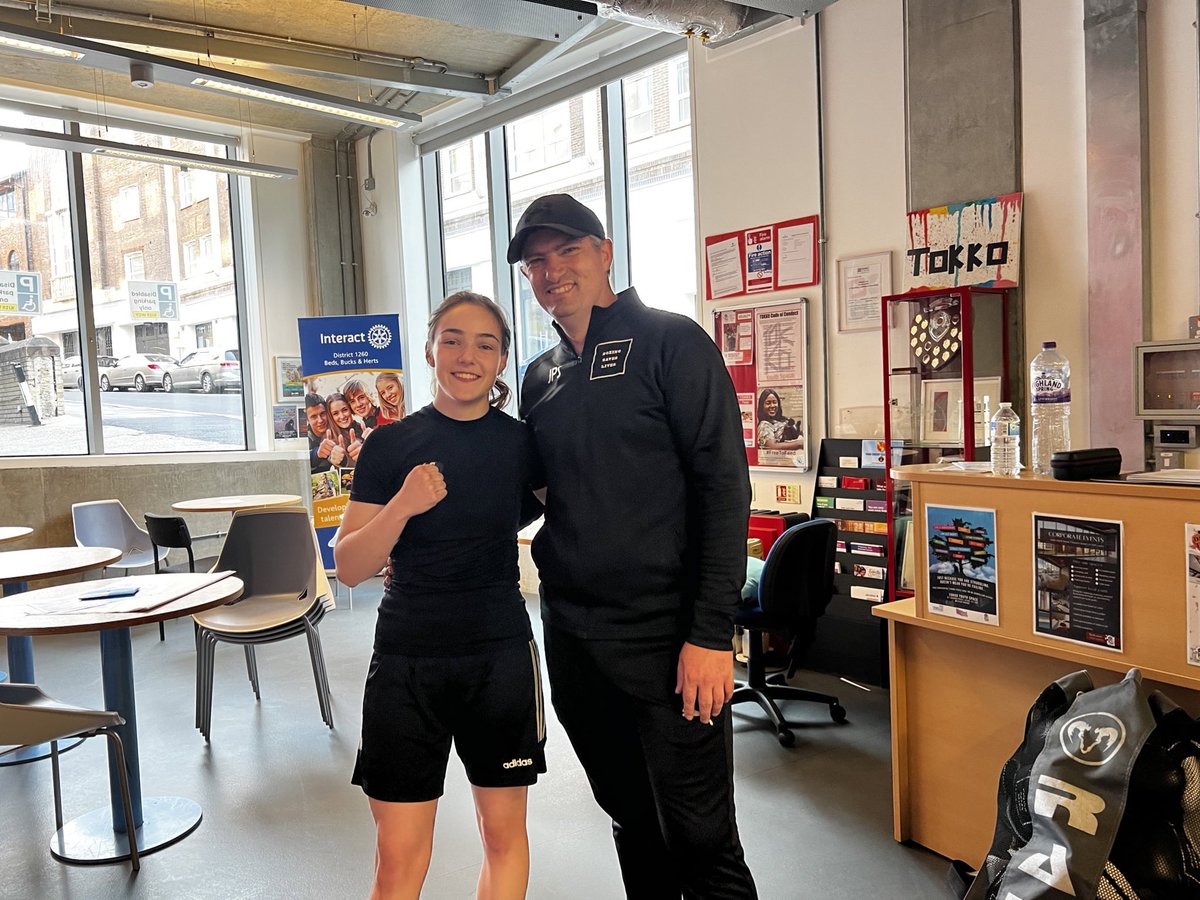 boxinsaveslives's tweet photo. Sunday Appreciation Tweet 📢

Big love to Hayley Cox who is in Manchester today representing Hockwell Ring Luton at the Women’s Winter Box Cup. 

Hayley is an true warrior 
,out there shining yet again 🤝

Here’s a link to the show⬇️

All eyes on Bout 16

https://t.co/p2dmEcBxV4 https://t.co/EjuNWcRoQA