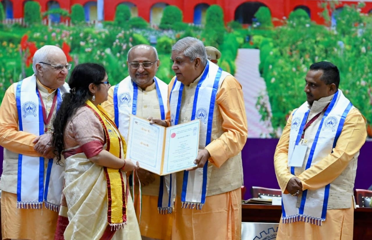 आपकी डिग्री आपके समर्पण, दृढ़ता और क्षमता का प्रतीक, जगदीप धनखड़ ने… - Your degree is a symbol of your dedication, perseverance and ability, Jagdeep Dhankhar…