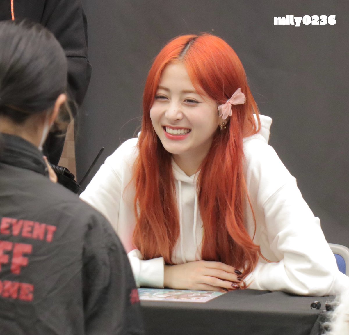 12/10 大阪 LE SSERAFIM 全員サイン会 2部 オフイベ ユンジン yunjin