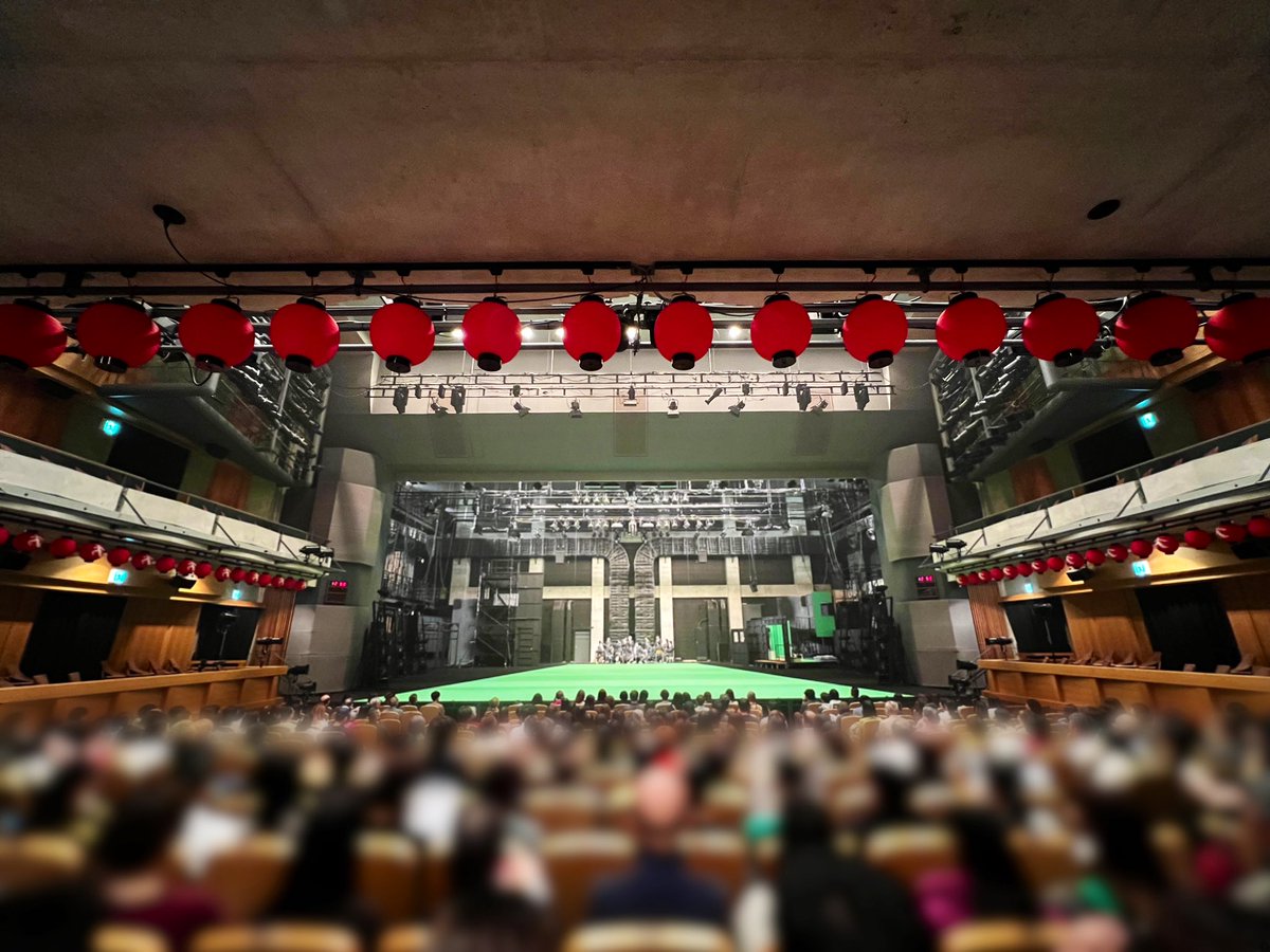 kuniooooooooo's tweet photo. #KAAT 神奈川芸術劇場プロデュース
『#舞台SHELL』大千穐楽👏

ご来場ありがとうございました。

キャスト＆スタッフの皆さん、
応援してくださった皆さん、
そして、お客様、
すべての方に最大級の感謝!!!!!!!!!

大千穐楽は唯一、
メモ帳を持たず観客になれる本番。
サイコーでした😏

#杉原邦生 https://t.co/9OZQi17VGa
