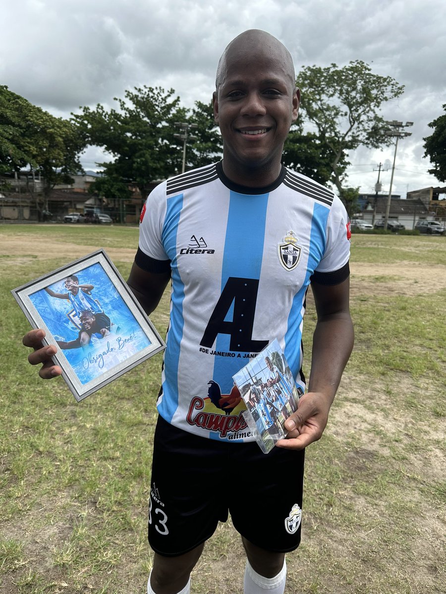 UHEOSANTA's tweet photo. A última dança.

Obrigado bene por ser esse ser humano incrível, gratidão eterna por cada momento, você é foda! Estava no começo do projeto e hoje se despede. Gratidão irmão, gratidão!! 

“Calma não é o Jeferson” ❤️❤️

#UHEOSANTA 🤍🩵 https://t.co/GJ8sGlDQof