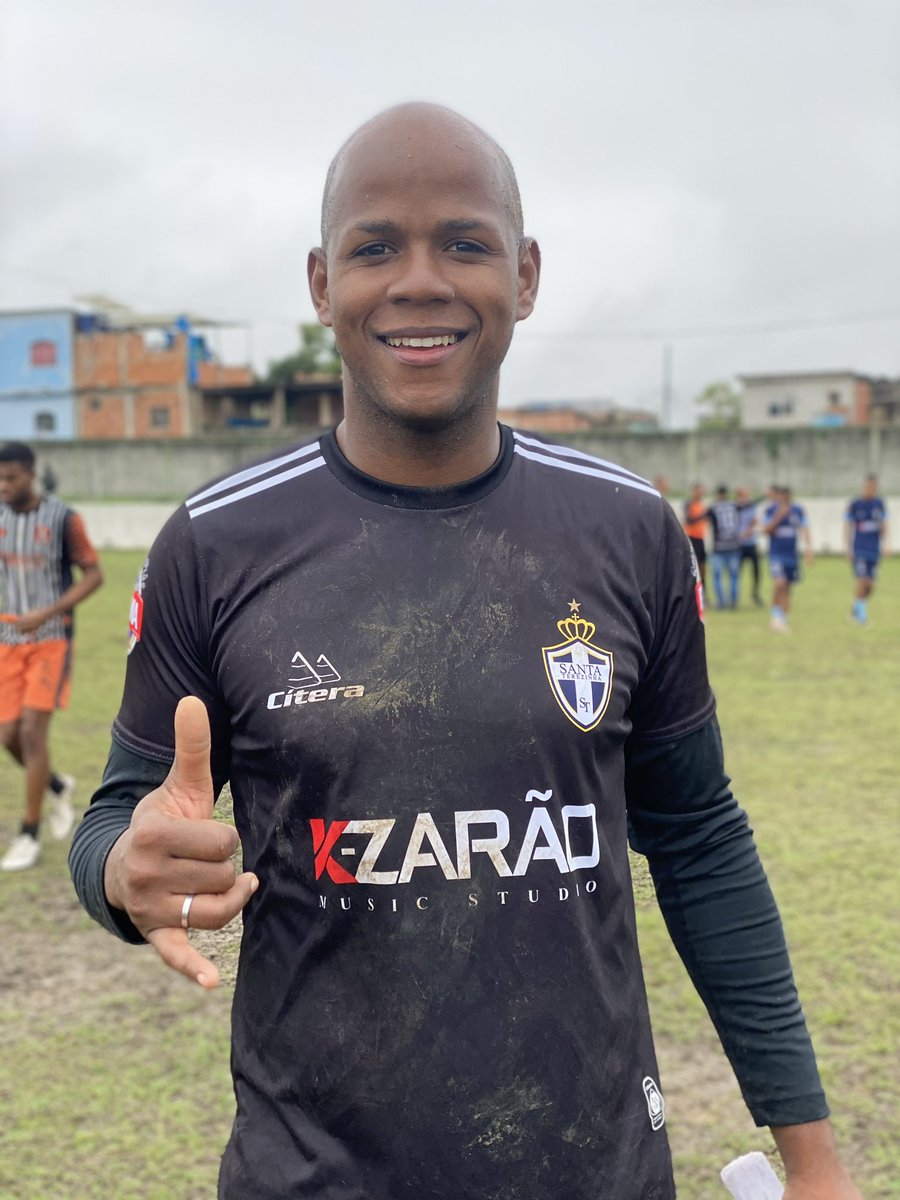 UHEOSANTA's tweet photo. A última dança.

Obrigado bene por ser esse ser humano incrível, gratidão eterna por cada momento, você é foda! Estava no começo do projeto e hoje se despede. Gratidão irmão, gratidão!! 

“Calma não é o Jeferson” ❤️❤️

#UHEOSANTA 🤍🩵 https://t.co/GJ8sGlDQof