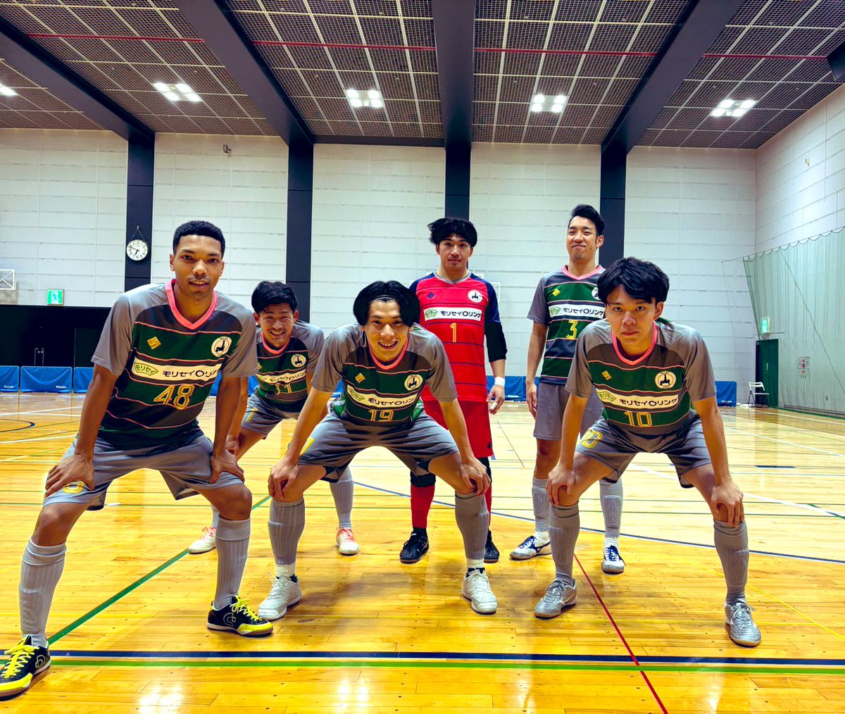 【リーグ戦】
vs FC T <a href="/FCT_futsaltokyo/">FC T</a> 
.
今シーズンラストゲーム勝利で終わることができました。
1年間積み上げてきたもの、少なからず成果があったかと思います。
来シーズンまでの準備期間、できることを！
.
<a href="/O_ring_morisei/">Oリングのモリセイ《森清化工はおかげさまで75年》</a>