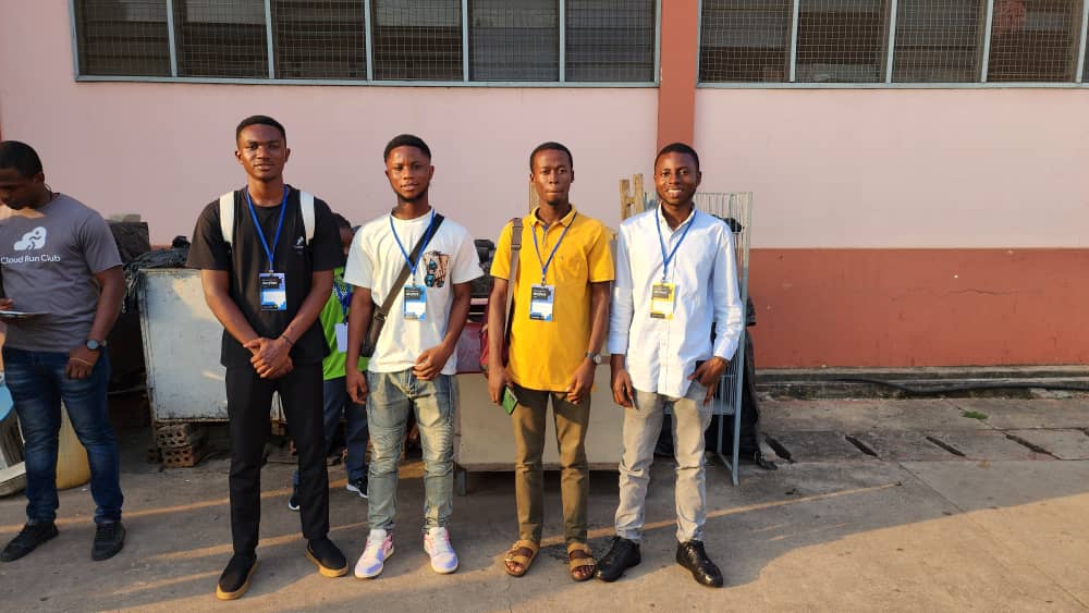 lvlf31's tweet photo. Yesterday's adventure at #devfestkumasi was unforgettable, From insightful discussions to connecting with fellow devs,it was a day filled with enrichment.Cant wait to put the newfound inspiration into action!
@GDG_Kumasi @Joylinton05 @ami_aglago @Aninakwageorge1 @KayTechie https://t.co/EOR3fdHhaP