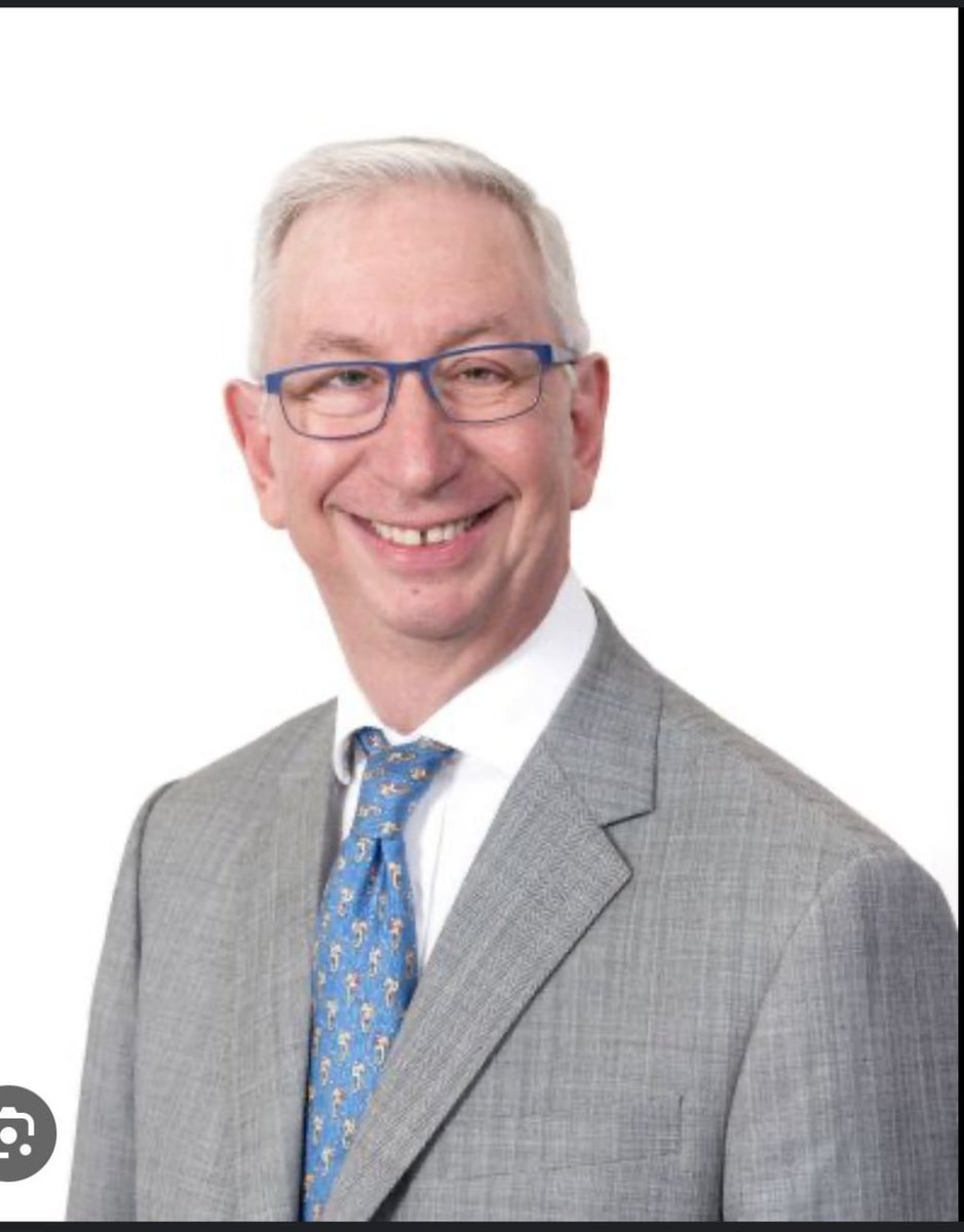 RyLiberty's tweet image. The guy who censors your speech in Ireland.
Pro Tip: he isn't Irish