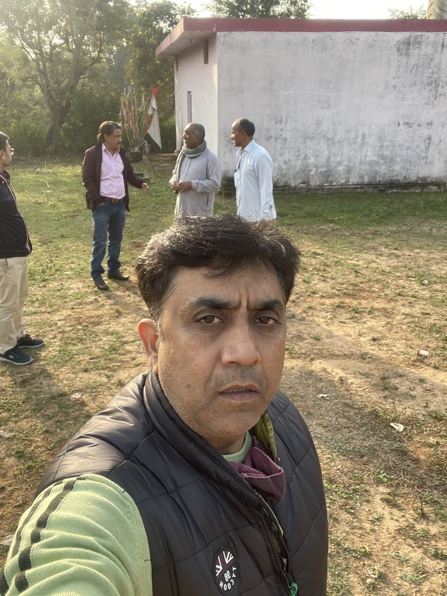 myplacenhistory's tweet photo. आज बाबा कालीवीर जी देवस्थान रसाना, कठुआ में मंदिर निर्माण हेतु विषय एवं आने वाले वार्षिक भंडारे पर महत्वपूर्ण चर्चा करी। 

#अलग_जम्मू_राज्य संघर्ष को नए सिरे से बढ़ाने के प्रयास में सफलता मिले, इसके लिए प्रार्थना भी की।

संघर्ष निरंतर जारी रहेगा। https://t.co/EuHMmUblZf