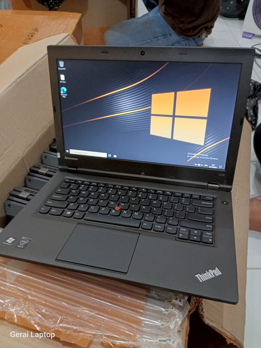 didepancangkir's tweet photo. 1,6 juta udah dapat laptop coba 😂
Thinkpad L440 
Spek i3G4 2.4ghz
ram 4 Hdd 320
Batre aman
Stock 150unit
MoQ 5 unit
Besok WA mba Rhea aja https://t.co/QBRK2rJPpa