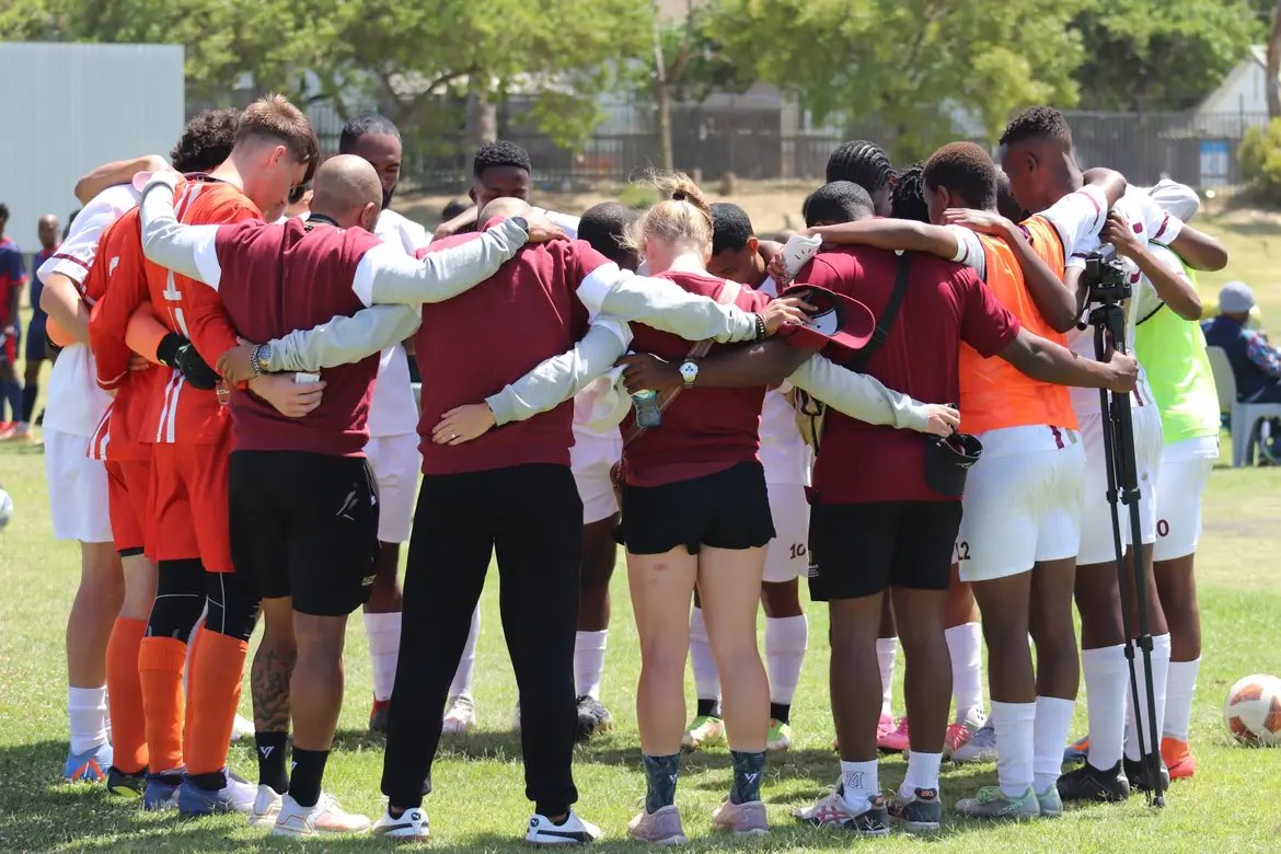 sylvin_23's tweet photo. What A TEAM #StrongerTogether #Champions #TrustTheProcess #MaroonMachine #MatiesVirAltyd @MatiesSport @matiesfooty @StellenboschUni https://t.co/J15s7n8mfx