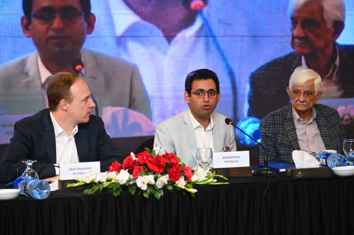 FES_PAK's tweet photo. On #HumanRightsDay2023,  @FES_PAK organized a pivotal roundtable discussion on with the senior leadership of #political parties and #labour unions in Karachi to elucidate their party manifestos and policies for workers' welfare.
#LabourReforms #Pakistan #SocialJustice #DecentWork https://t.co/eBdDEUSlgw