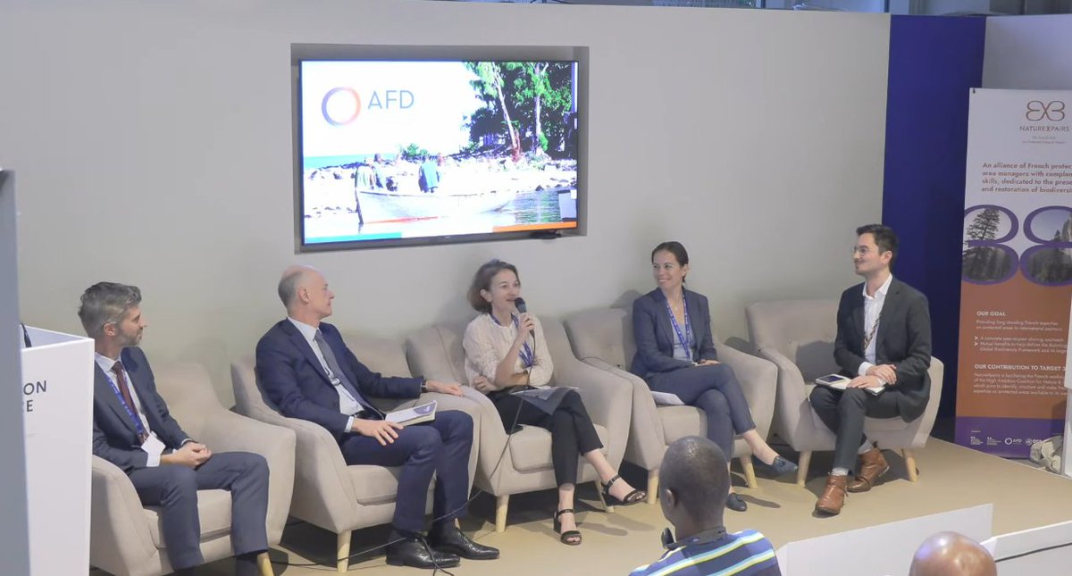 Agence Française de #Développement (AFD) 🇫🇷 🇪🇺 (@afd_france) on Twitter photo #COP28
💬Pour <a href="/MBjornsonLangen/">Marie Bjornson-Langen</a>, "les enjeux climat & biodiversité sont au❤️des projets que nous finançons, quel que soit le secteur ciblé. Il est essentiel d'accompagner le renforcement de capacités des gestionnaires, à cet égard je salue le partenariat <a href="/HACforNP/">HAC for Nature and People</a> & <a href="/NatureXpairs/">NatureXpairs</a>" #COP28
💬Pour <a href="/MBjornsonLangen/">Marie Bjornson-Langen</a>, "les enjeux climat & biodiversité sont au❤️des projets que nous finançons, quel que soit le secteur ciblé. Il est essentiel d'accompagner le renforcement de capacités des gestionnaires, à cet égard je salue le partenariat <a href="/HACforNP/">HAC for Nature and People</a> & <a href="/NatureXpairs/">NatureXpairs</a>"