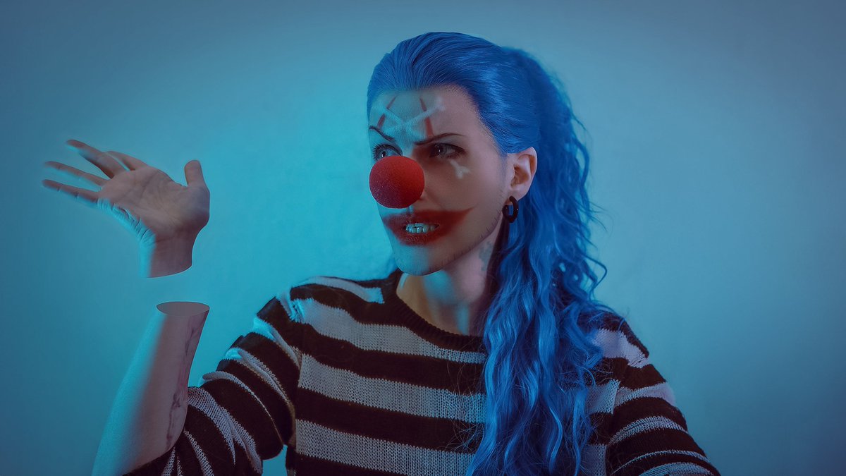 Не клоун, а целый цирк 🤡🤡🤡