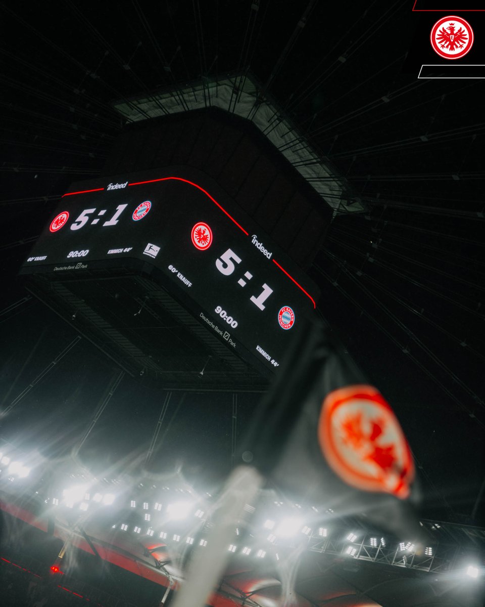 Eintracht's tweet image. 👋🥰
Mit diesem Anblick schließen wir das Wochenende ab.
#SGE | #SGEFCB