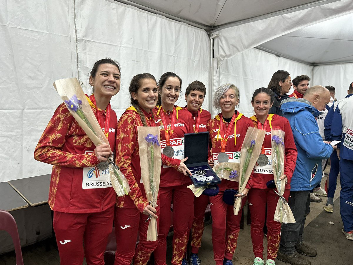 🥈 absoluta 🚺
🥉 sub23 🚺
🥉 sub20 🚹
6️⃣ finalistas individuales 
1️⃣2️⃣ finalistas totales

El botín de #EspañaAtletismo en #Brussels2023 🙌🏼

#PasiónPorCompetir