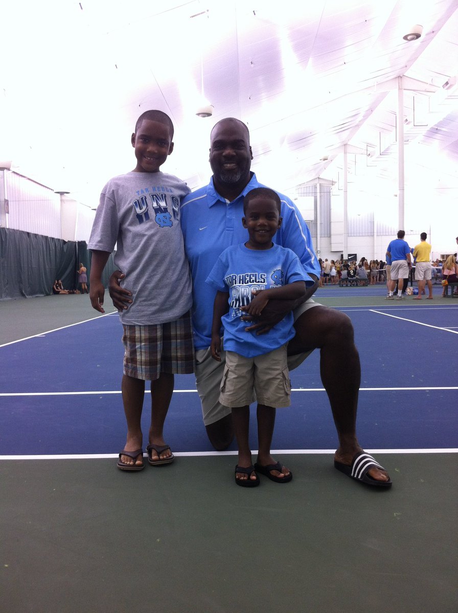 Kwray54's tweet photo. "A parent’s love is the fuel that empowers a child's dreams."
Keenan a Jr in college and Kendall a Freshman in high school. These pictures seems like yesterday. Yall love on and enjoy your kids. They Grow Fast! #RayMen #RayFamily #TheyGrowFast https://t.co/v5N2Qu47pP