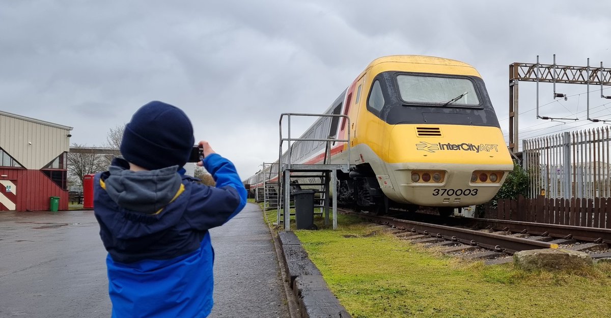 ukrailadventure's tweet image. Arguably the star attraction at Crewe heritage centre is the #APT. A fascinating story laced with politics and controversy. But as far as Austin is concerned, its also a pretty cool train, especially in the #Intercity livery 😎 #class370