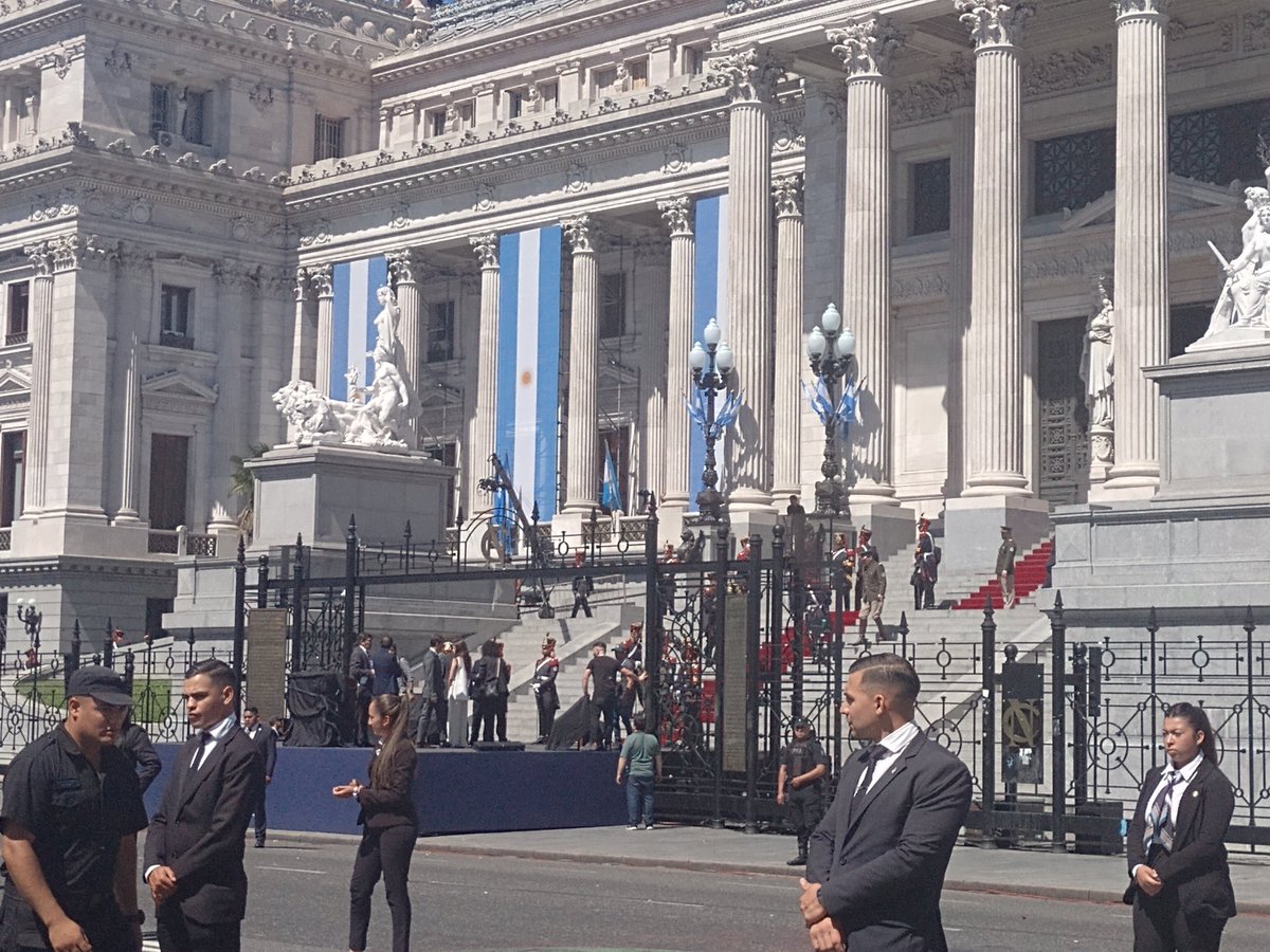 graciaan's tweet photo. Democracia siempre https://t.co/4g94CJQv3Y