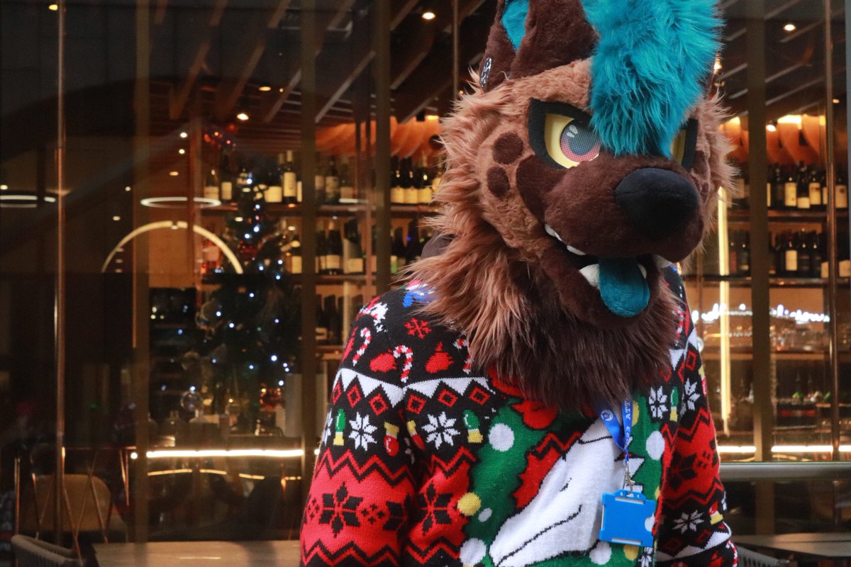 Had a lovely time at <a href="/LondonFurs/">LondonFurs</a> yesterday! Hope you all have a wonderfully stinky Christmas