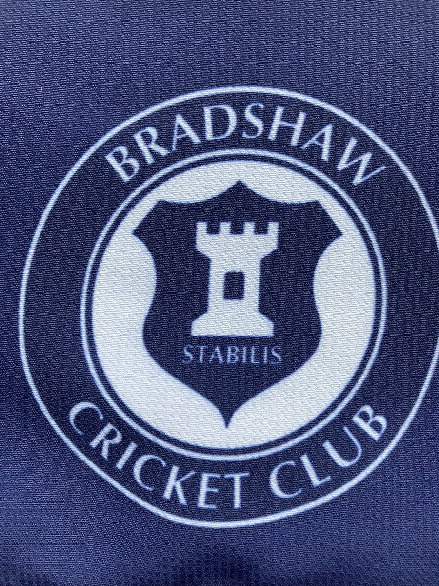 On the way through to @bradshawcricketclub Bolton for the final Sunday pm junior Academy session , sponsored by @howarthtimber