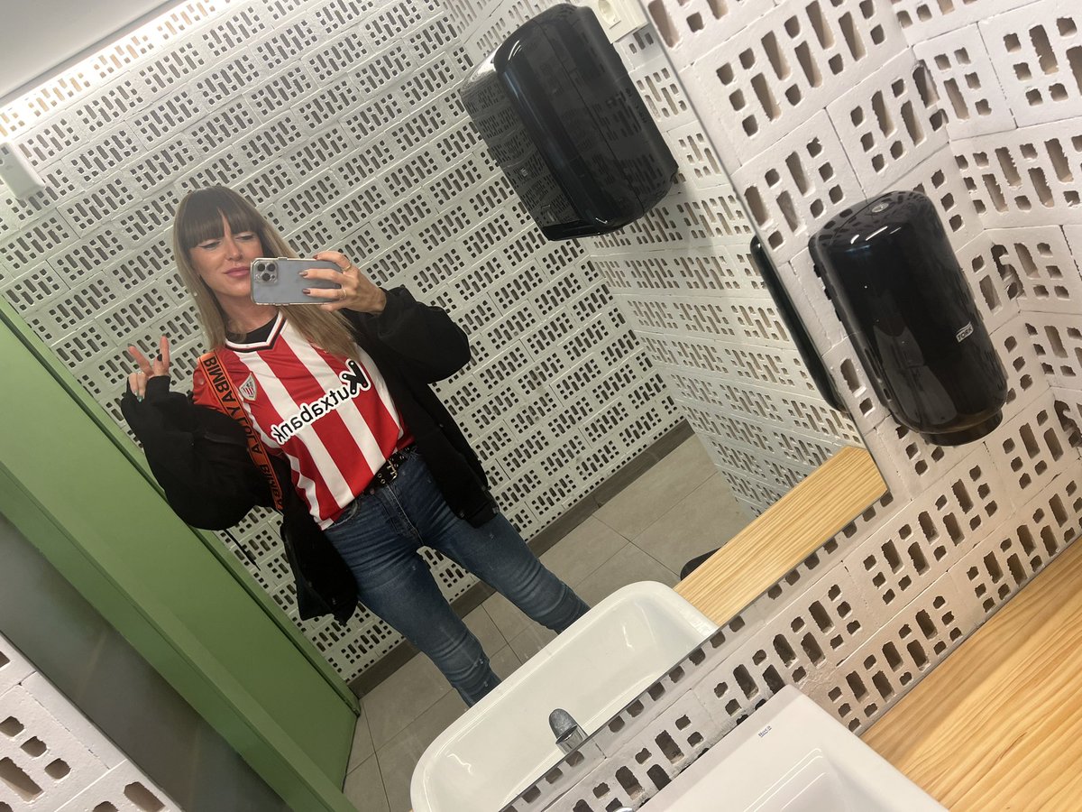 Día de partido!!! Aúpa Athletic!!! ❤️🤍❤️🤍