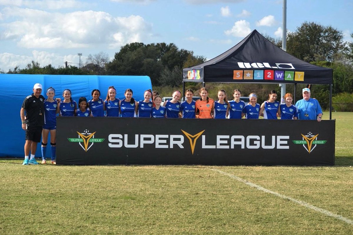 The 2010 girls are ready for their third match in sunny Florida at the @superyleague national finals ☀️

#gfrsc #gfr #tampa #tampaflorida #florida