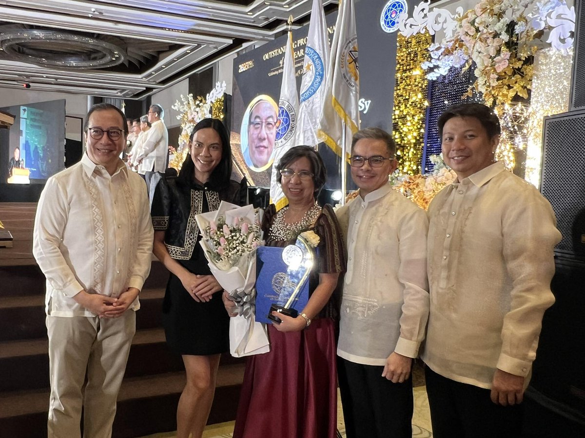 PAP1962Official's tweet photo. Congratulations to Dr. Maria Caridad Tarroja as the Outstanding Professional of the Year in Psychology from the Professional Regulation Commission! https://t.co/4XHMzrhUcN