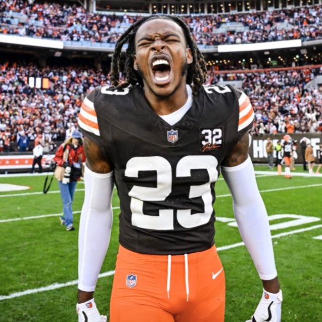 Browns fan UK tweet media
