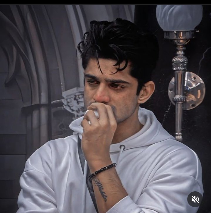 Only this boy has power to conduct  every episode and WEEKEND KA VAAR on himself &amp; grab all the attention
 every1 is talking about him inside.
stay strong Abhishek &amp; you really don't need any1
 no one is there for you

REALITY KING ABHISHEK KUMAR

<a href="/Abhishekkuma08/">Abhishek Kumar</a>  #AbhishekKumar