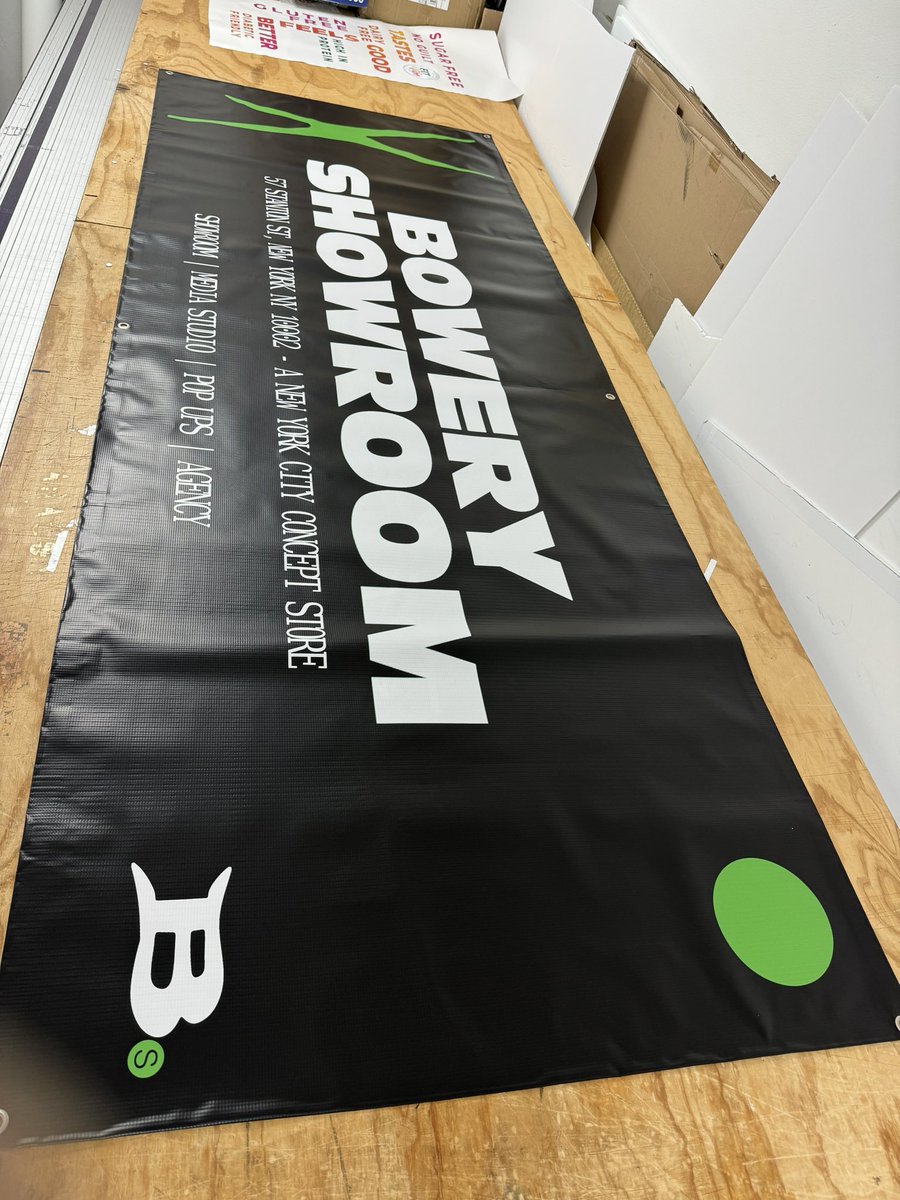 MiamiPrintingfl's tweet photo. Same day vinyl banner printing in Miami. We offer the fastest turnaround on banners for any event.  Order them now: https://t.co/vtVfBSJDiT https://t.co/uCBVp3REHB