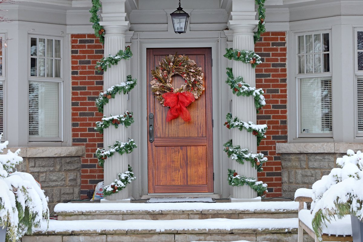 geraniumhomes's tweet photo. Lubricating your locks is one of the many ways to help your home this winter. ❄️  
For tips on getting your home winter ready visit https://t.co/RIi8f8l6pH

#winterhomemaintenance #winterblog https://t.co/cih9htcBno