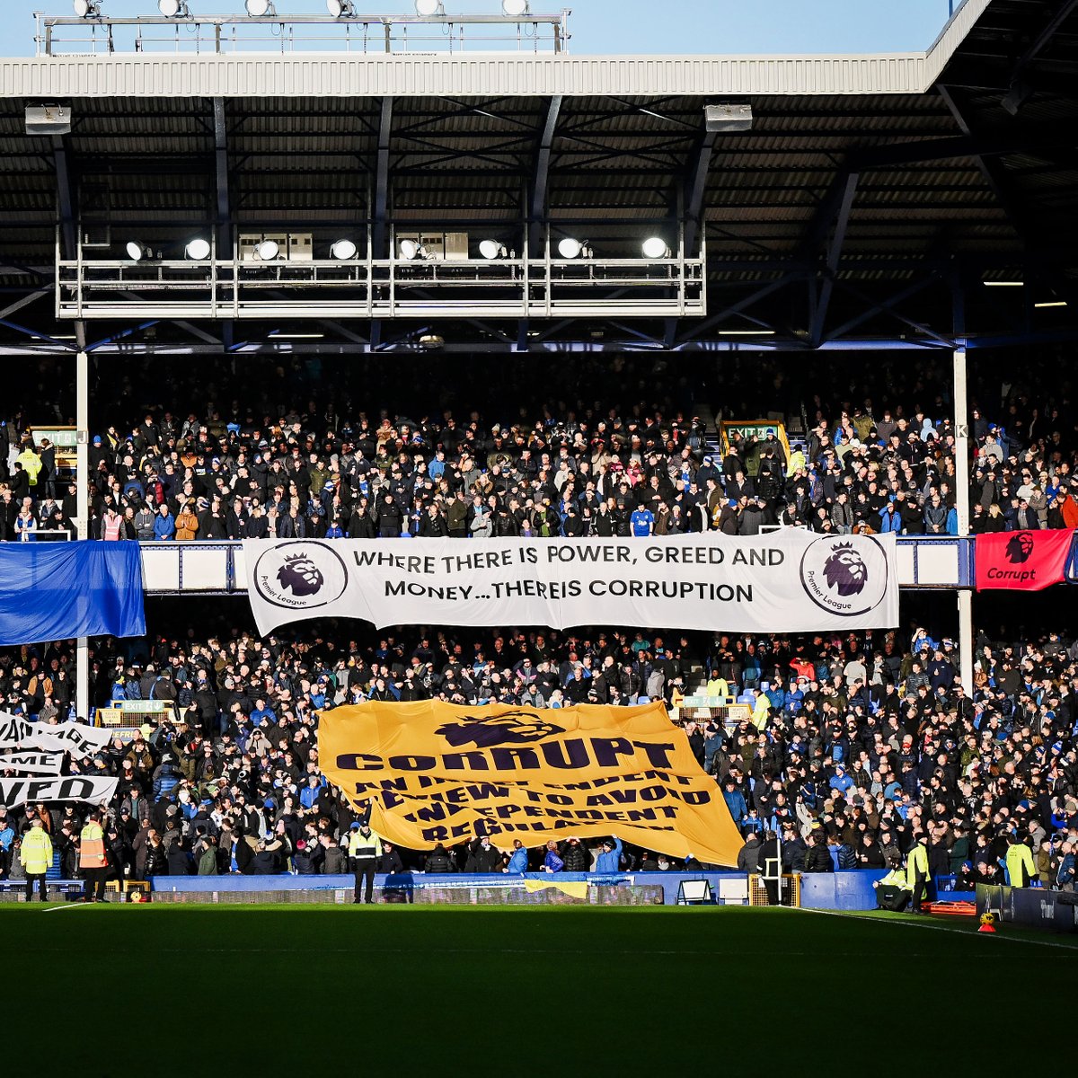 Everton fans aren't stopping 🗣️