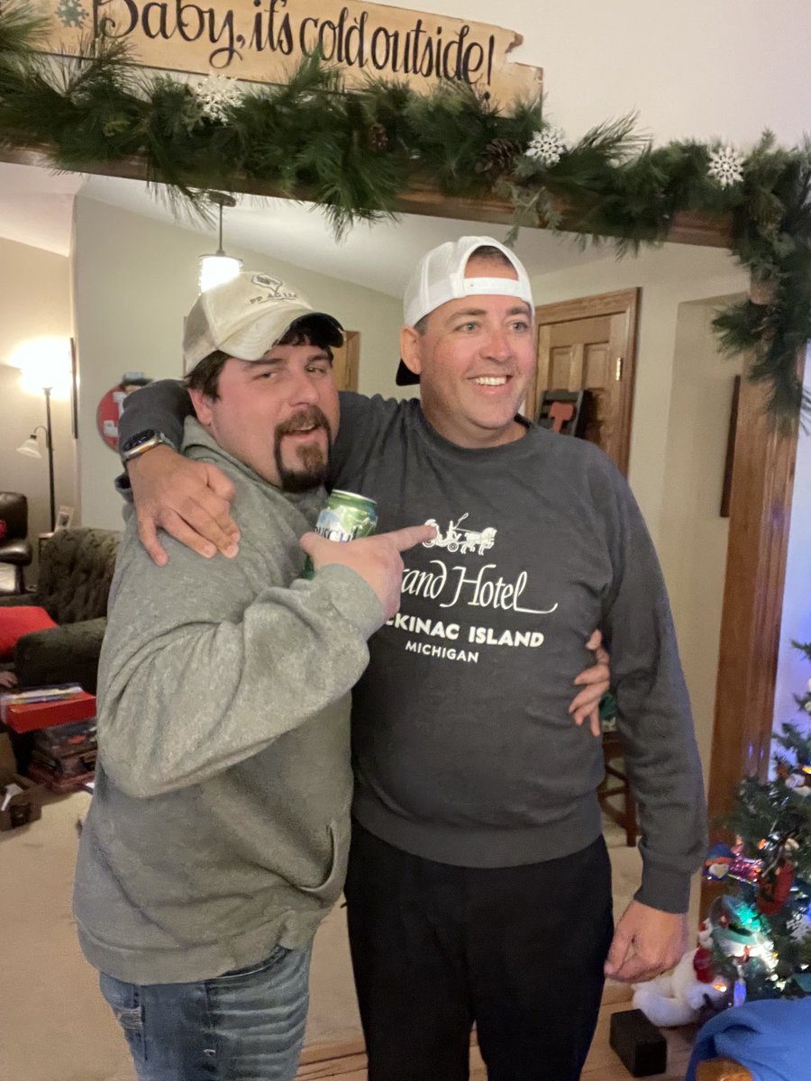 Mike Busing tweet media