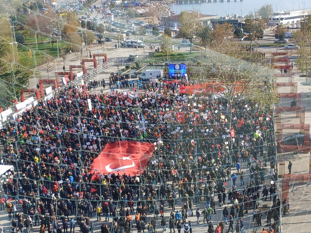 Güzel bir miting oldu,emeği geçen katkı veren herkese teşekkürler KARTALDAN TBMMYE SESLENİYORUZ #StajyerÇırakMitingde