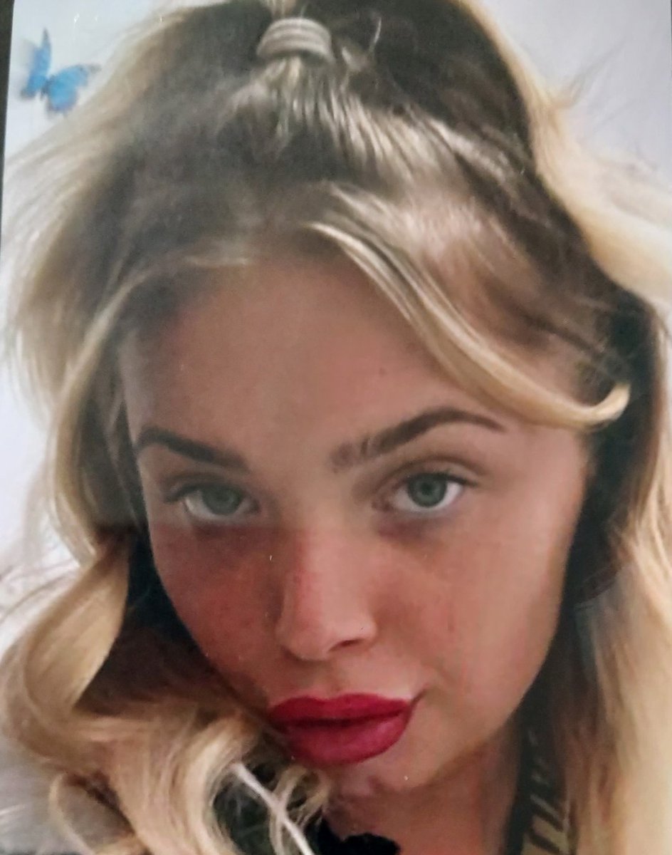 We are asking for help to trace Lucy Newton,  23, last seen around 7.15pm on Fri, 8 Dec, in Craig Street, Rosyth. If you have seen Lucy or know where she might be please call us on 101, quoting incident number 3611 of 8/12/23.
More: ow.ly/RwfC50Qh85K