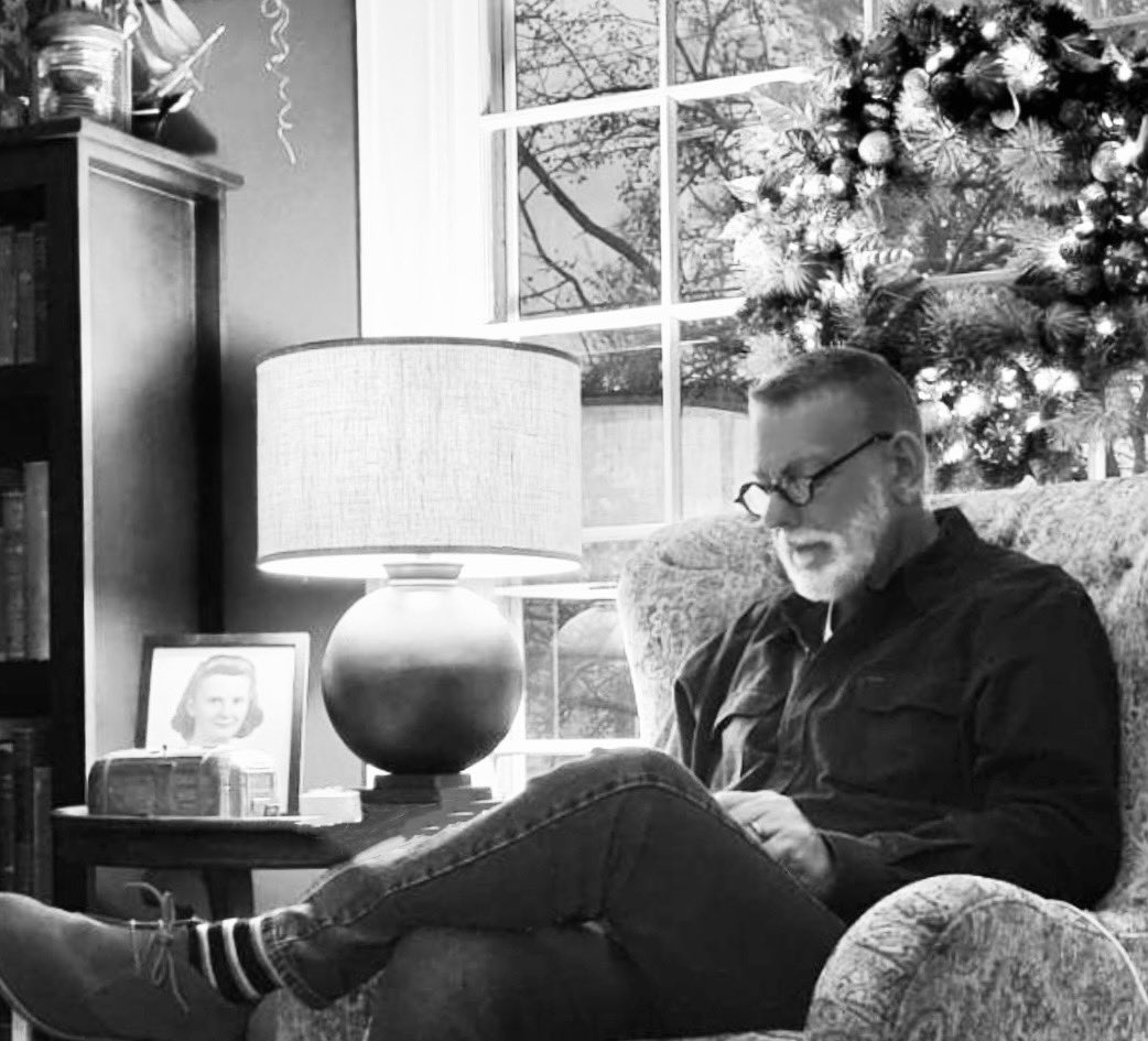 He’s making a list
And checking it twice,
Gonna find out 
Who’s naughty and nice. 😉