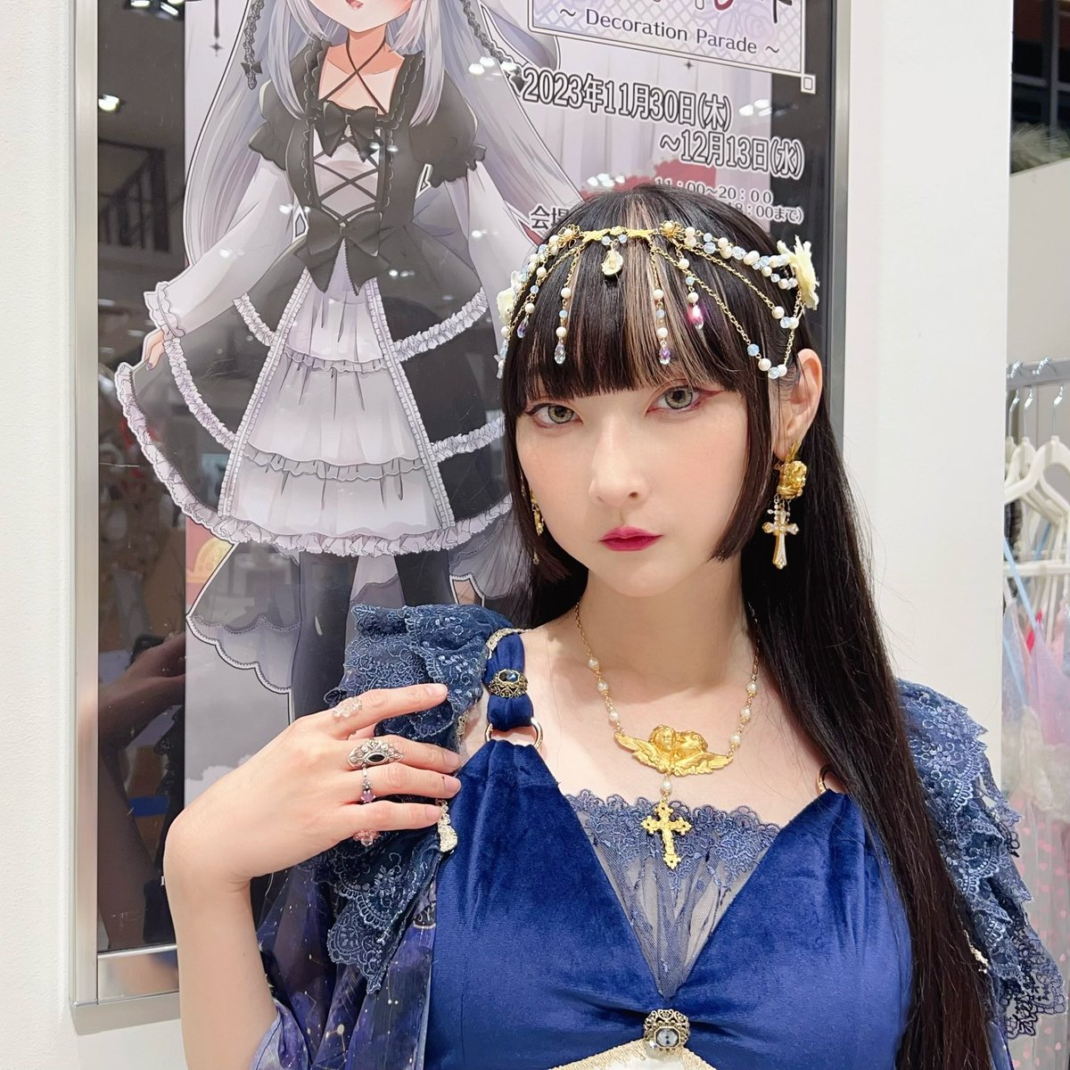 RinRin_Doll's tweet photo. 今日は #CAPREOLUSPYGARGUS (@MiracoloTokyo )勇者の旅3.0のシリーズを試着させていただきました🌟 布が自然にヒラヒラして魔法使いの勇者になった気分💫！
12/13 まで新宿マルイアネックス1F の@deco_parade で展示してます♪

I feel like a mage in @MiracoloTokyo ‘s new Hero’s Journey series🌟
Now at Shinjuku Marui Annex 1F until Dec 13th!

 @epetice #エペティス着レポ #デコパレ
🌟#pr 洋服提供 gifted clothing🌟