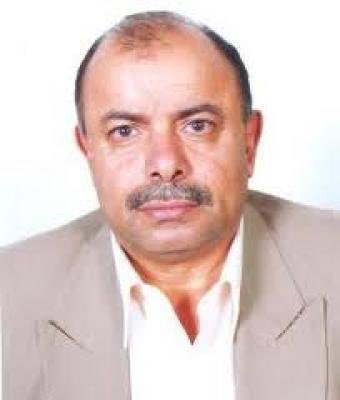 كما وردنا 

قرار رئيس الجمهورية يعفي معين عبدالملك ويعين سالم احمد سعيد الخنبشي رئيساً لمجلس الوزراء
باااااي معين مخبازه