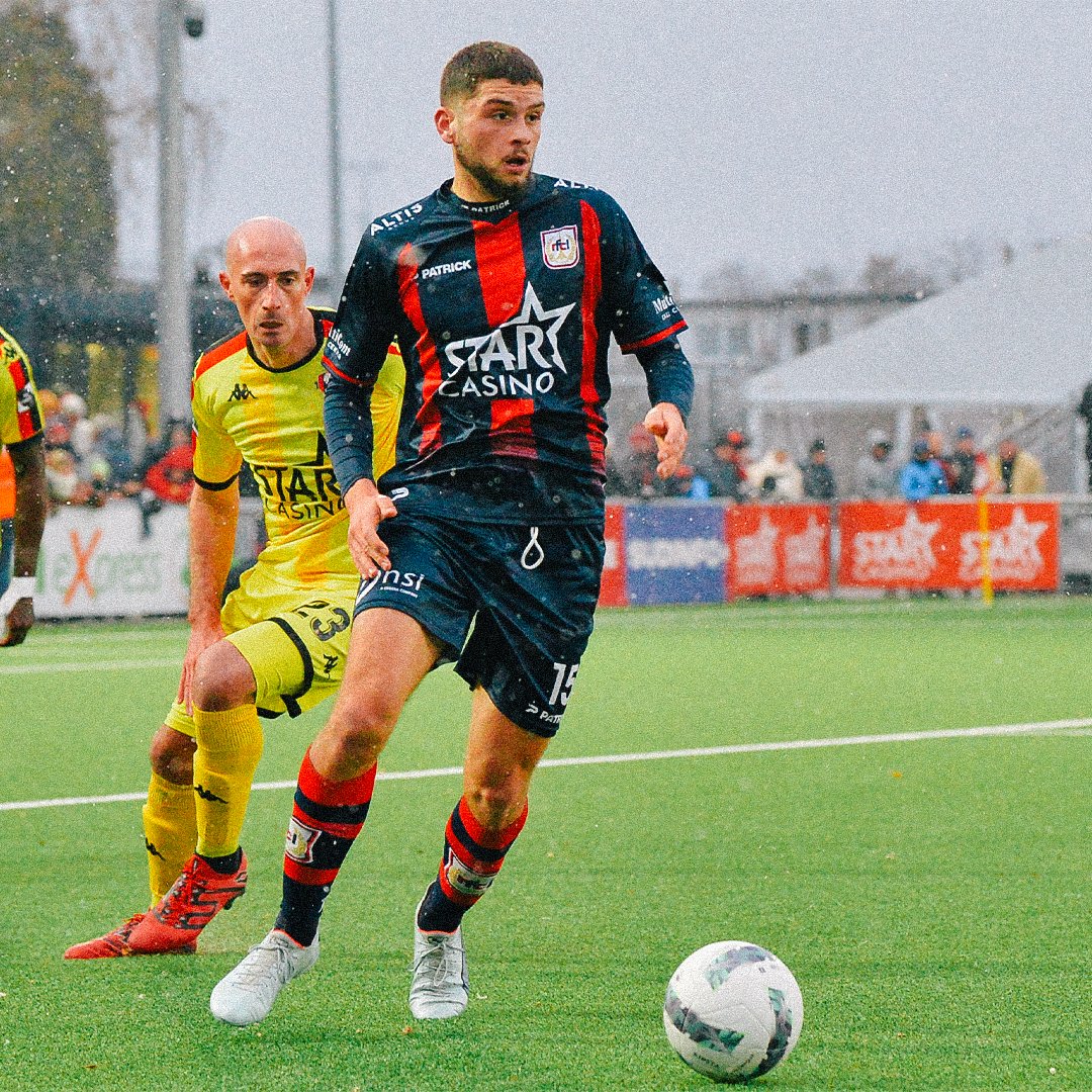 DAZN_BENL's tweet photo. 🇧🇪 RFC Liège - Francs Borains
🕒 LIVE vanaf 16u00
📲 De DAZN-app
🔗 https://t.co/g6k8Lk5WDa
🎙 @JordensQuinten
#RFCLRFB https://t.co/5j2PJj2AXo