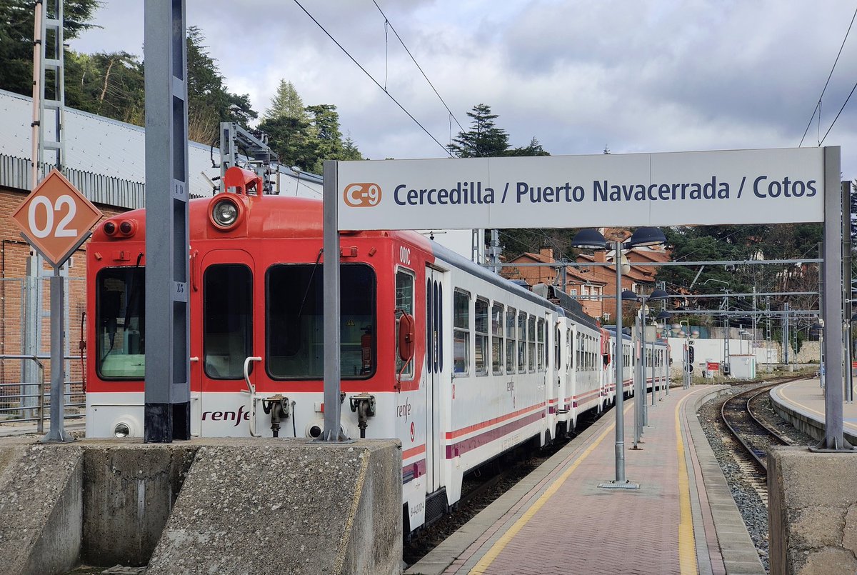 MCMXCII 👨‍💼🚍🌇 tweet media