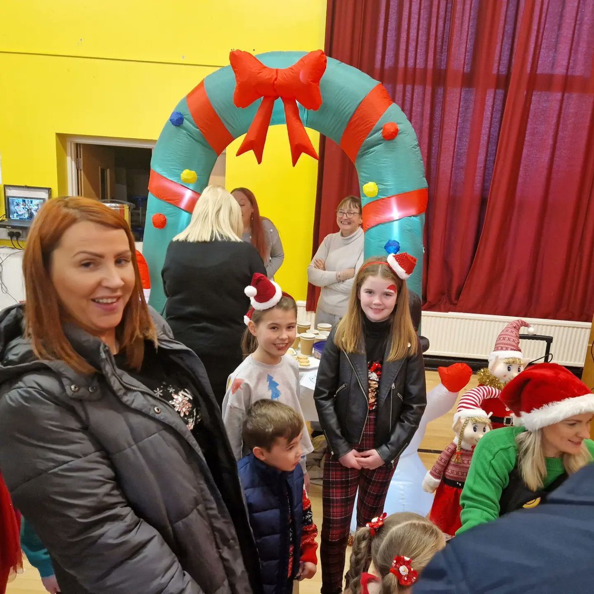 HolyChildPSBel's tweet photo. Our Christmas Fair is on until 4pm. There is still plenty of time to call in and grab a Christmas treat or visit Santa. ๐๐
๐งโ๐
#ChristmasFair #VisitSanta https://t.co/5TKXsRg5nN