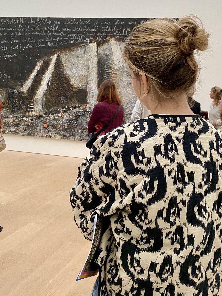 lreeuwijk's tweet photo. Met #puber naar @museumvoorlinden. 🥰 https://t.co/NTOiQwVGKY