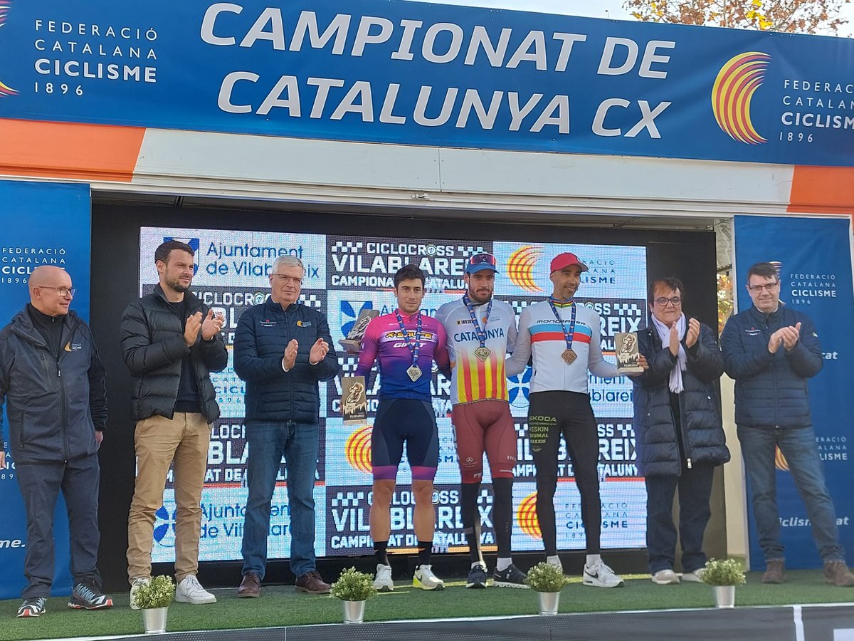 Vilablareix tweet media