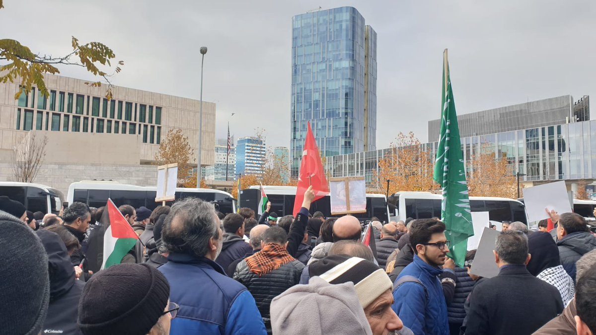 eyadakademi's tweet photo. Kudüs özgür olana dek!
Tek ses, tek yürek: 

Erdemli Yöneticiler Akademisi Derneği olarak Ankara Filistin Dayanışma Platformu tarafından düzenlenen #BüyükFilistinYürüyüşü'ne  katıldık.

Adımlarımızı #Filistin'in özgürlüğü için attık.

@haliletyemez @eyadmtg https://t.co/hdI0PPQO0e