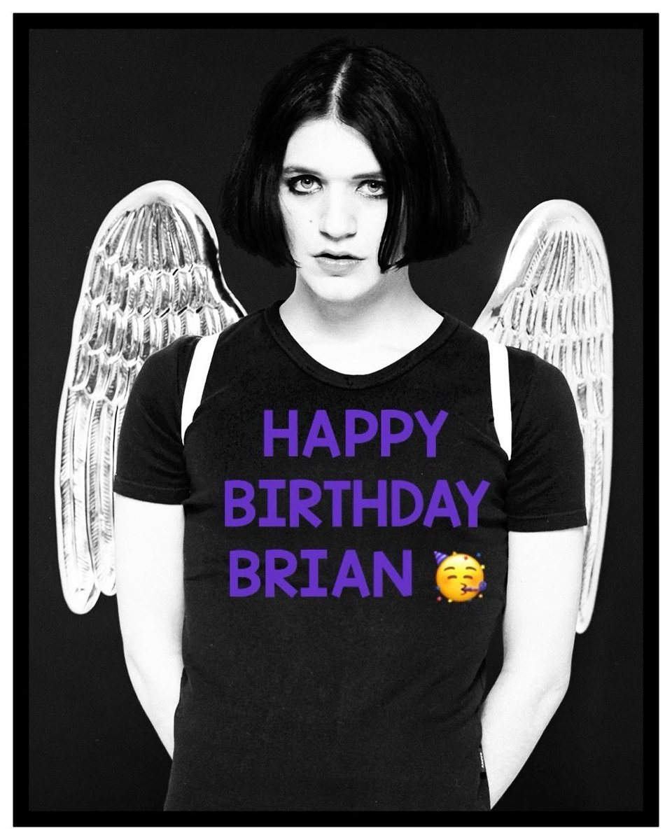PlaceboFansUK's tweet photo. Happy Birthday Brian! 🥳 Photo by Scarlet Page #Placebo #PlaceboWorld #BrianMolko #HappyBirthdayBrianMolko #PlaceboFansUK #NancyBoy #PureMorning #ForeverChemicals #BeautifulJames #WithoutYouImNothing #BlackMarketMusic #SleepingWithGhosts #Meds #LoudLikeLove #NeverLetMeGo https://t.co/u5tXqvQPOI